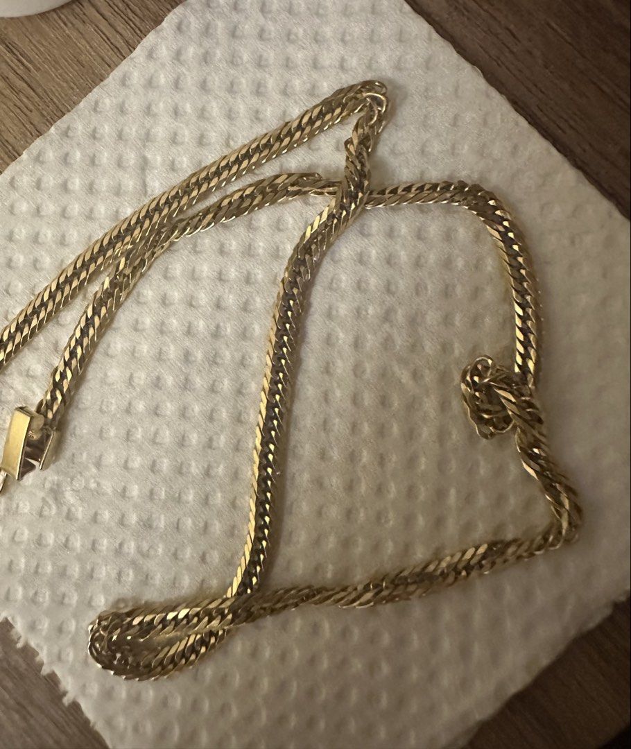 Japan Gold Necklace (Category: Necklaces) located in Cavite. Submitted by akiram (Listing ID 1436556716, Image 1). Description: Legit 14 cut Japan (not HK) 20.44g 17-18” 7300/g fixed (cheap na to) Minor issue* medyo loose ung dulo kaya minsan nag ttangle. See 2nd photo *hindi po ito scrap. Wag baratin! .
