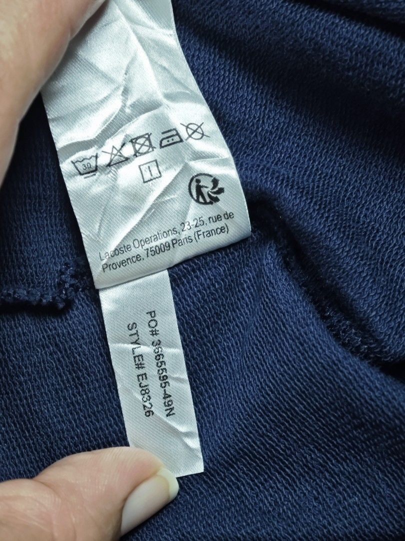 Lacoste Kids Dress (Category: Babies & Kids Fashion) located in Imus. Submitted by eykc01 (Listing ID 1436553672, Image 3). Description: In excellent to like new condition 10-12yo.
