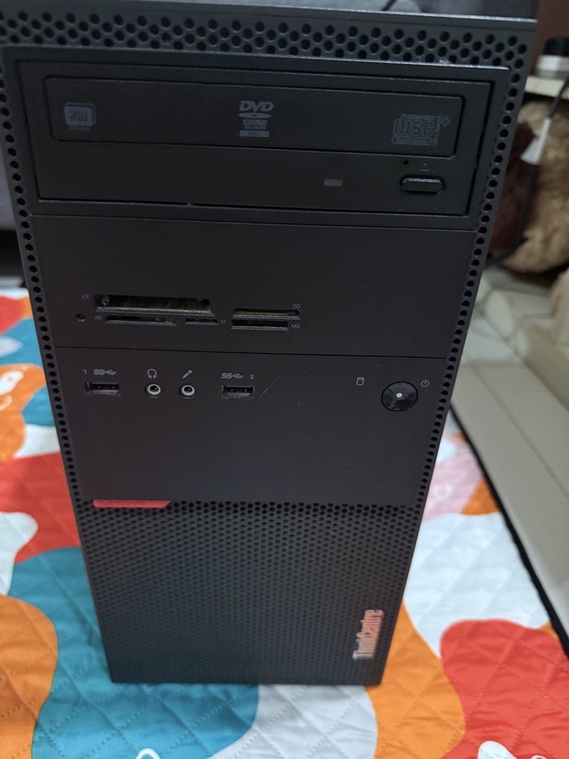 Lenovo ThinkCentre Desktop PC447559832825374720