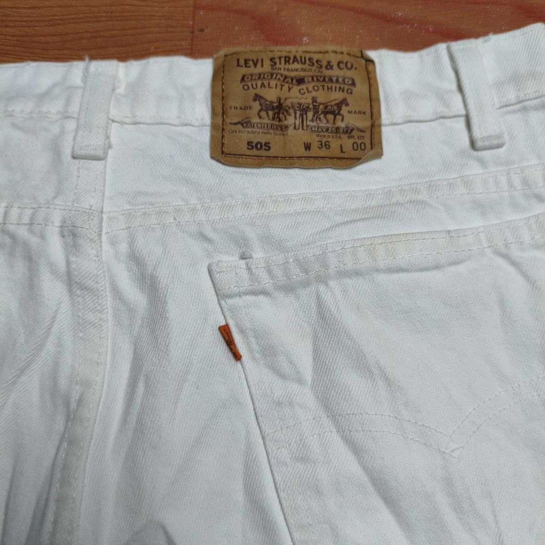 LEVIS JORTS (Category: Shorts) located in Cavite. Submitted by erwheen (Listing ID 1436494919, Image 3). Description: LEVIS JORTS DIMES 36W 24L 10HEM EXCELLENT AS NEW COLOR RATE 10/10 ISSUE NEED WASH ONLY 600 PLUS SHIPPING MOP GCASH COURIER J&T / LALAMOVE LOCATION CAVITE CITY.