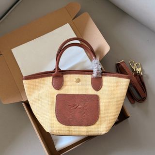 (Category: ) located in . Submitted by sellora_fashion (Listing ID 1436529592, Image 1). Description: .