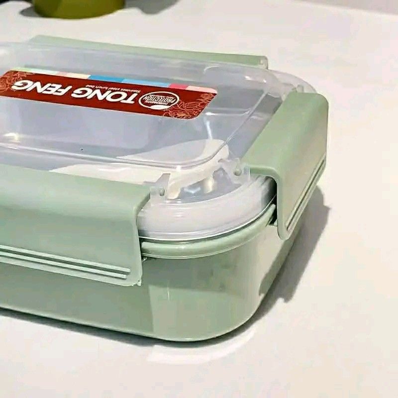 lunch box (Category: Food Organization & Storage) located in Manila. Submitted by asstditems (Listing ID 1436528305, Image 2). Description: LUNCH BOX BLUE 、 PINK 、GREEN GOOD QUALITY same-day delivery via lalamove gcash or cod payment ncr area godbless happy shopping.