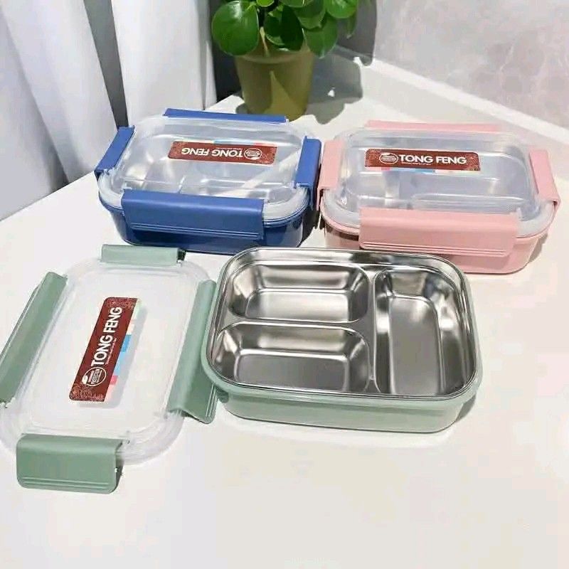 lunch box (Category: Food Organization & Storage) located in Manila. Submitted by asstditems (Listing ID 1436528305, Image 1). Description: LUNCH BOX BLUE 、 PINK 、GREEN GOOD QUALITY same-day delivery via lalamove gcash or cod payment ncr area godbless happy shopping.