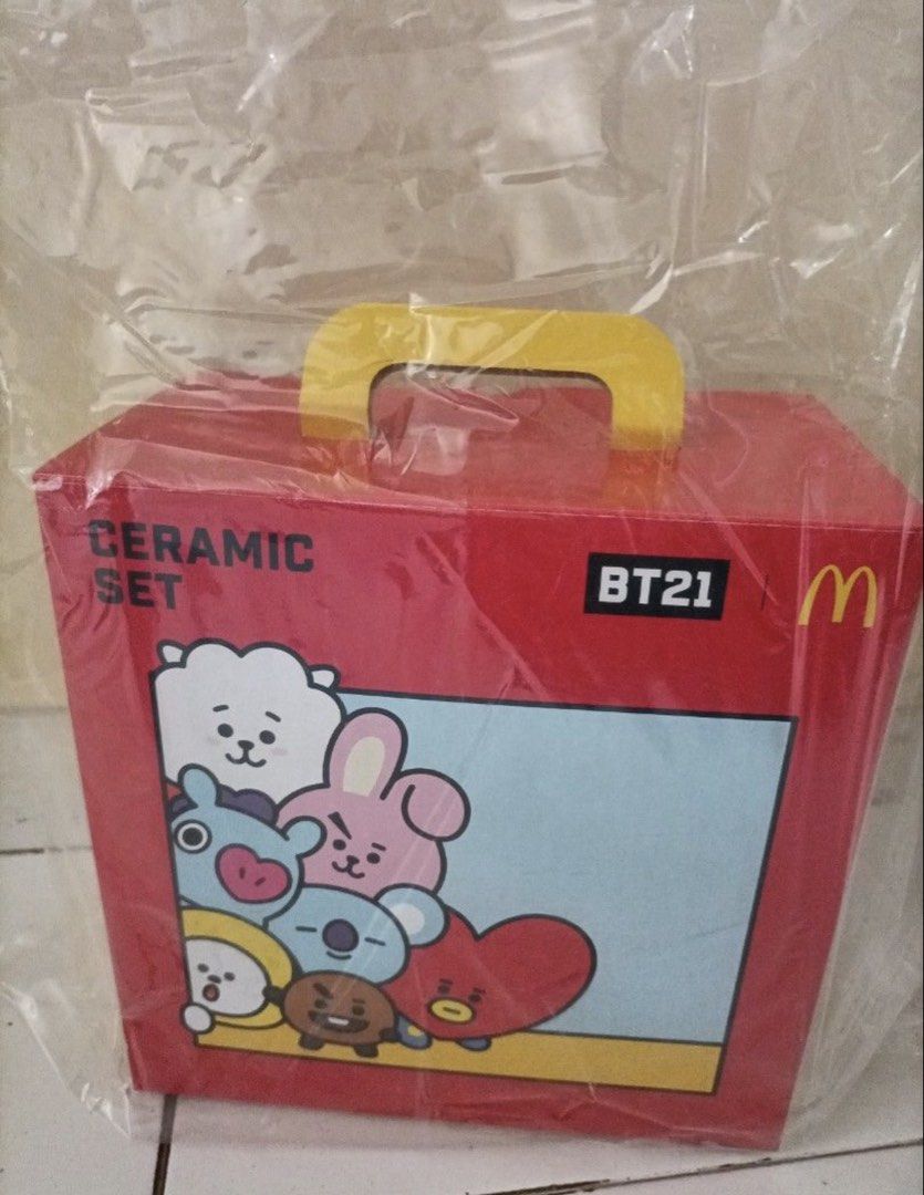 McDonald's x BT21 Ceramic Set447761028094382080