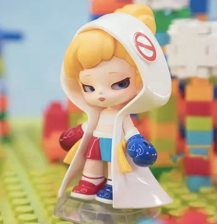 Mental Image Matrix Luna Early Generation Series (Category: Designer & Blind Box Toys) located in Manila. Submitted by happy_loot_blind_box (Listing ID 1436645005, Image 2). Description: Complete inclusions.