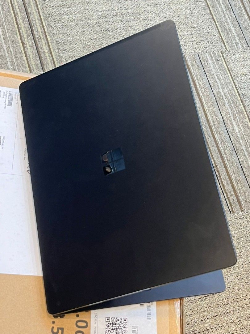 Microsoft Surface Laptop - Black447558929781237762