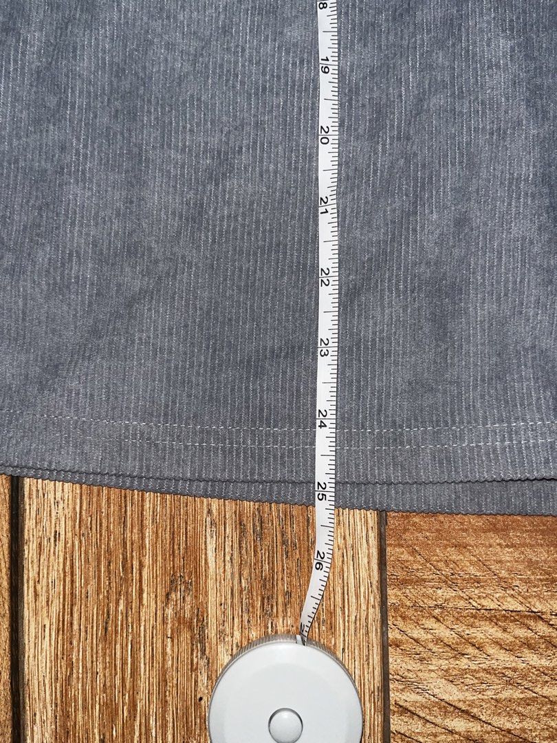 Made in MNL Light Blue Polo Shirt (Category: Tshirts & Polo Shirts ) located in Makati City. Submitted by gabrayco (Listing ID 1436513639, Image 3). Description: - Gray MNL polo shirt - Short sleeves - Collared neckline - Ribbed fabric - Measurements: - Chest: 20 inches - Length: 25 inches - Perfect for casual wear.