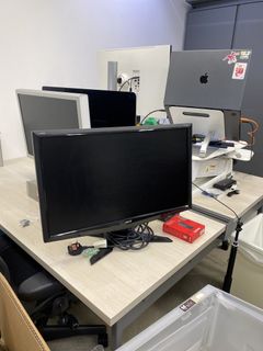 Monitor455007997285509120