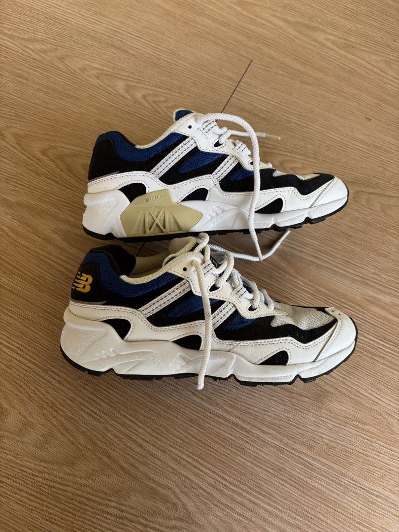 New balance 850 sneakers (Category: Sneakers) located in Davao. Submitted by hippiehappy420 (Listing ID 1436483838, Image 1). Description: New balance 850 sneakers 24.5cm Excellent condition We ship nationwide Negotiable price.