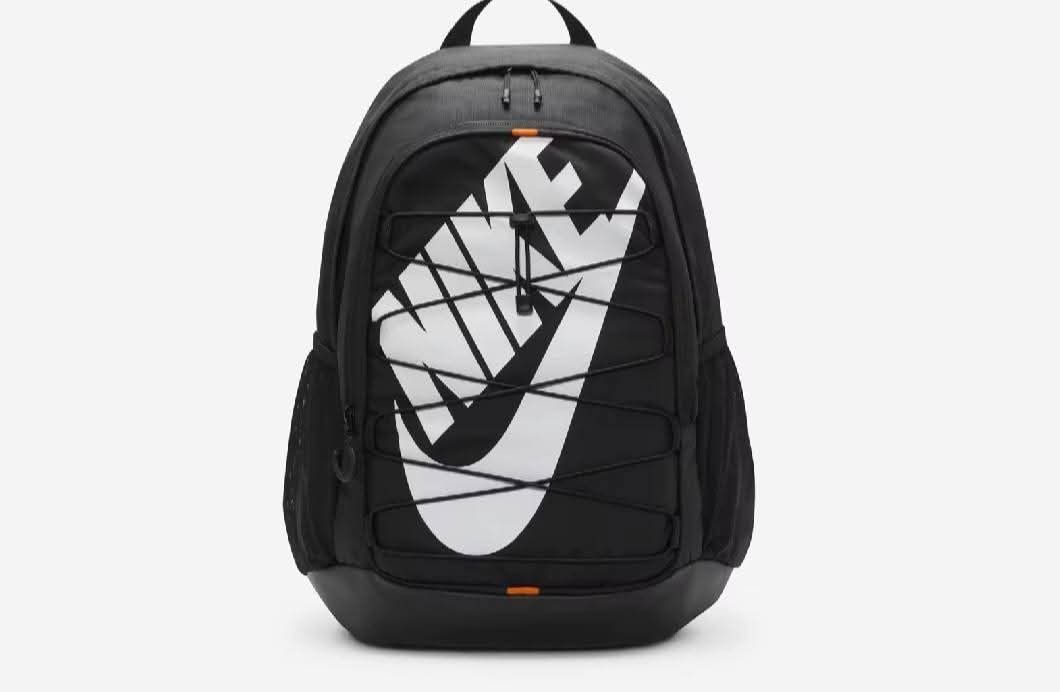 Nike Backpack Black (Category: Backpacks) located in Bulacan. Submitted by jhenecisbacuel1 (Listing ID 1436508531, Image 1). Description: - Black Nike backpack with white logo - Top handle and adjustable straps - Side pockets for extra storage - brandnew 💯 original .
