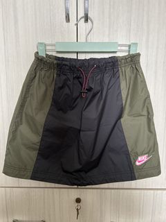 (Category: ) located in . Submitted by activewearonly (Listing ID 1436500346, Image 1). Description: .