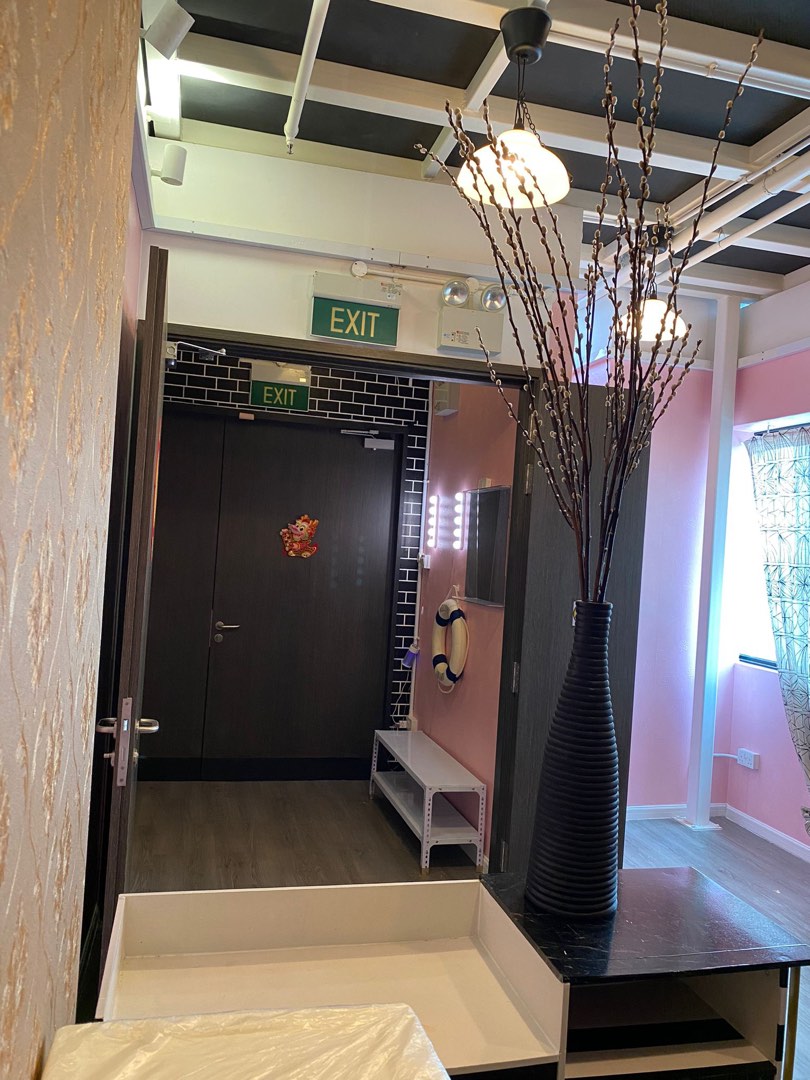 (Category: ) located in . Submitted by Instantmee87 (Listing ID 1436572289, Image 1). Description: .