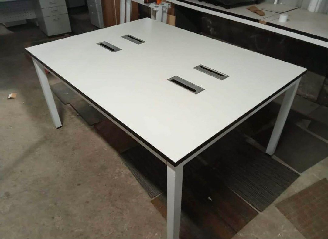 Office table/ Conference table (Category: Office Furniture & Fixtures) located in Manila. Submitted by cheng_furnitures (Listing ID 1436614535, Image 2). Description: 4 to 6 seater Good as new Las pinas location..