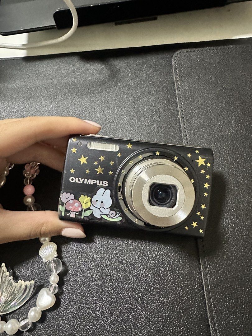 Olympus FE-5050 Digital Camera (Category: Cameras) located in Quezon City. Submitted by uniji_everydayshop (Listing ID 1436623183, Image 2). Description: Inclusions: • Olympus FE-5050 camera • 8GB SD card • SD card reader • Battery • Charger Condition: • Fully functional • Has a black spot on the screen (does NOT affect the photos) • Working flash Mode of Payment: • GCash • Bank transfer Delivery: • Lalamove • J&T Express Mssg for sample shots or