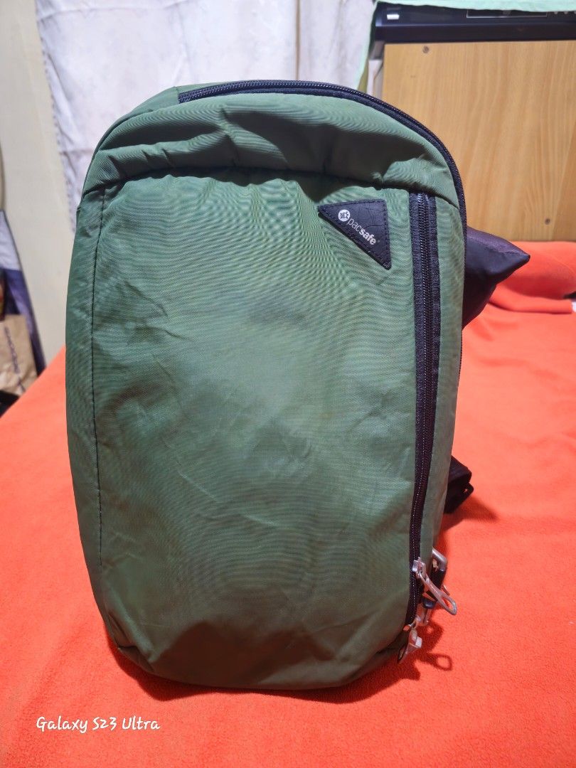 Pacsafe Vibe 325 Anti-Theft Sling Pack (Category: Sling Bags) located in Quezon City. Submitted by bagsforless16 (Listing ID 1436629164, Image 3). Description: 2 Zip Compartments with Multi Organizer Slots All Hardware Silver Color Front Top Logo No Discoloration Very Clean Interior Ready to Use Padded Back 10 Liter Capacity Lightweight Top Handle Size: 15" x 10" x 3".