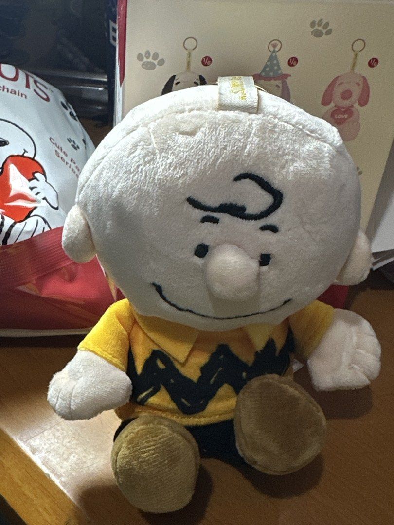 Peanuts Charlie Brown Plush Keychain (Category: Toys & Games) located in Manila. Submitted by mellieb77 (Listing ID 1436514149, Image 1). Description: - [ ] Peanuts Plush Pendant Charlie Brown ❗️Quitting sale! 🌸With box, foil, and card Can give discount if you’ll be buying it with at least 2 from my quitting sale products which you can find in my profile! 🥰 Meetup: BGC, Glo, GB MOD: Lalamove MOP: Cash/Gcash .