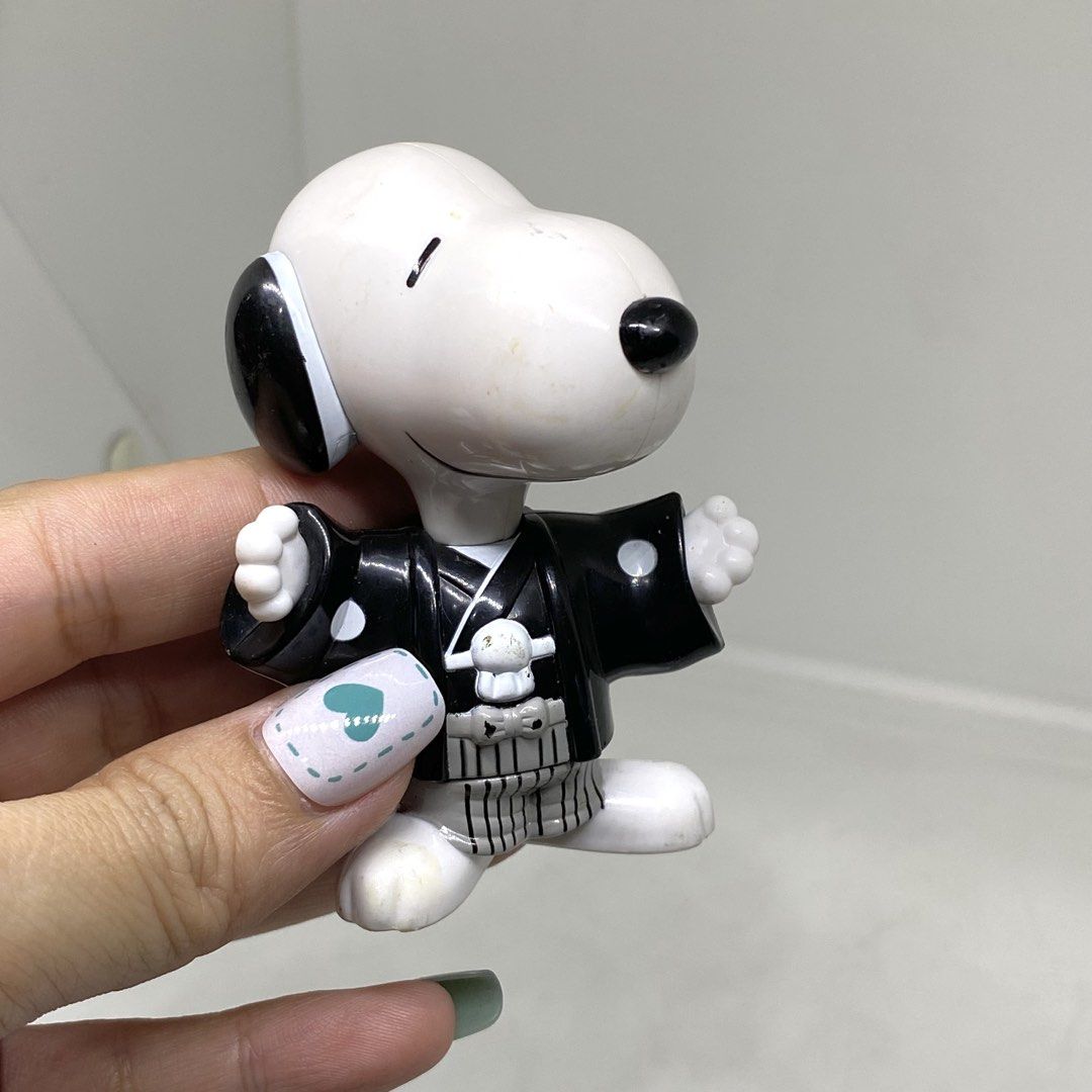 PEANUTS SNOOPY HAPPY MEAL TOY 3 (Category: Character Goods) located in Quezon City. Submitted by kitsune.treasures (Listing ID 1436494519, Image 1). Description: *First to pay policy! *1 day reservation only. Failure to pay on time, auto cancel. 📍Quezon City * MOD: J&T | Lalamove * MOP: GCASH | BPI 📦ON HAND AND READY TO SHIP CONDITION: WHAT YOU SEE IS WHAT YOU GET. Dimensions: Kindly check the photos for the actual measurements. Please check al