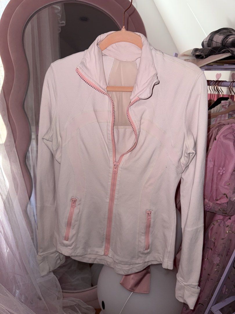 Pink Lululemon Define Jacket (Category: Activewear) located in Quezon City. Submitted by jsmchx (Listing ID 1436516097, Image 2). Description: Size 8 No long tag.