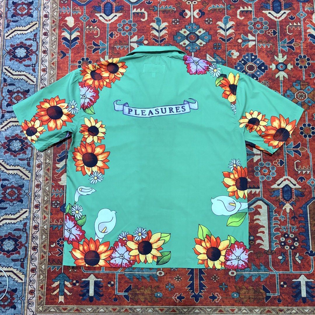 Pleasures Hawaiian polo (Category: Tshirts & Polo Shirts ) located in Manila. Submitted by asurabmoto (Listing ID 1436511088, Image 3). Description: Small in tag 22x28.