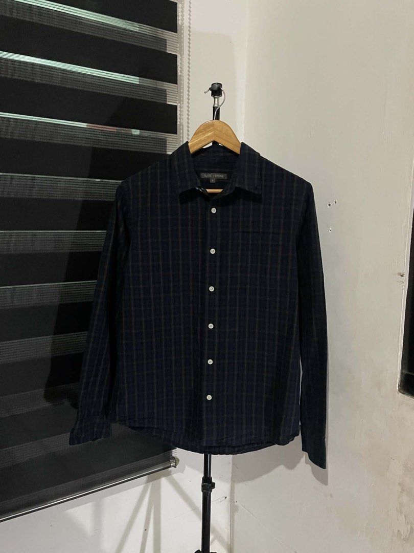 Polo Shirts Long Sleeve (Category: Tshirts & Polo Shirts ) located in Cavite. Submitted by dosrthriftingph (Listing ID 1436579352, Image 1). Description: Excellent Condition Color rate 10/10 Complete tags! No issues! Size: Small on tag Fabric: 100% Cotton Shoulders-18 Withd-22 Length-29 Sleeve Length-9 Price: ₱380 Negotiable! .