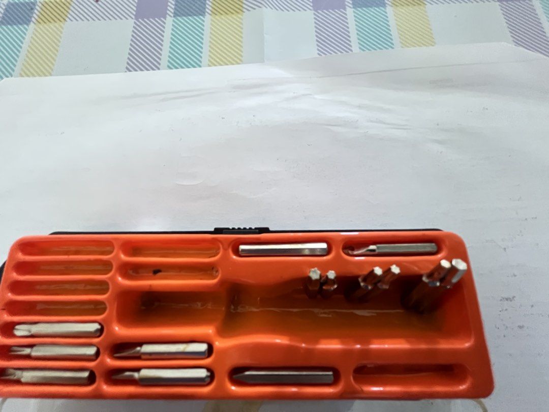 Precision Screwdriver Set with Multiple Bits (Category: Home Improvement Tools & Accessories) located in Singapore. Submitted by sortnclear (Listing ID 1423976557, Image 2). Description: 15 In 1 precision screwdriver set..