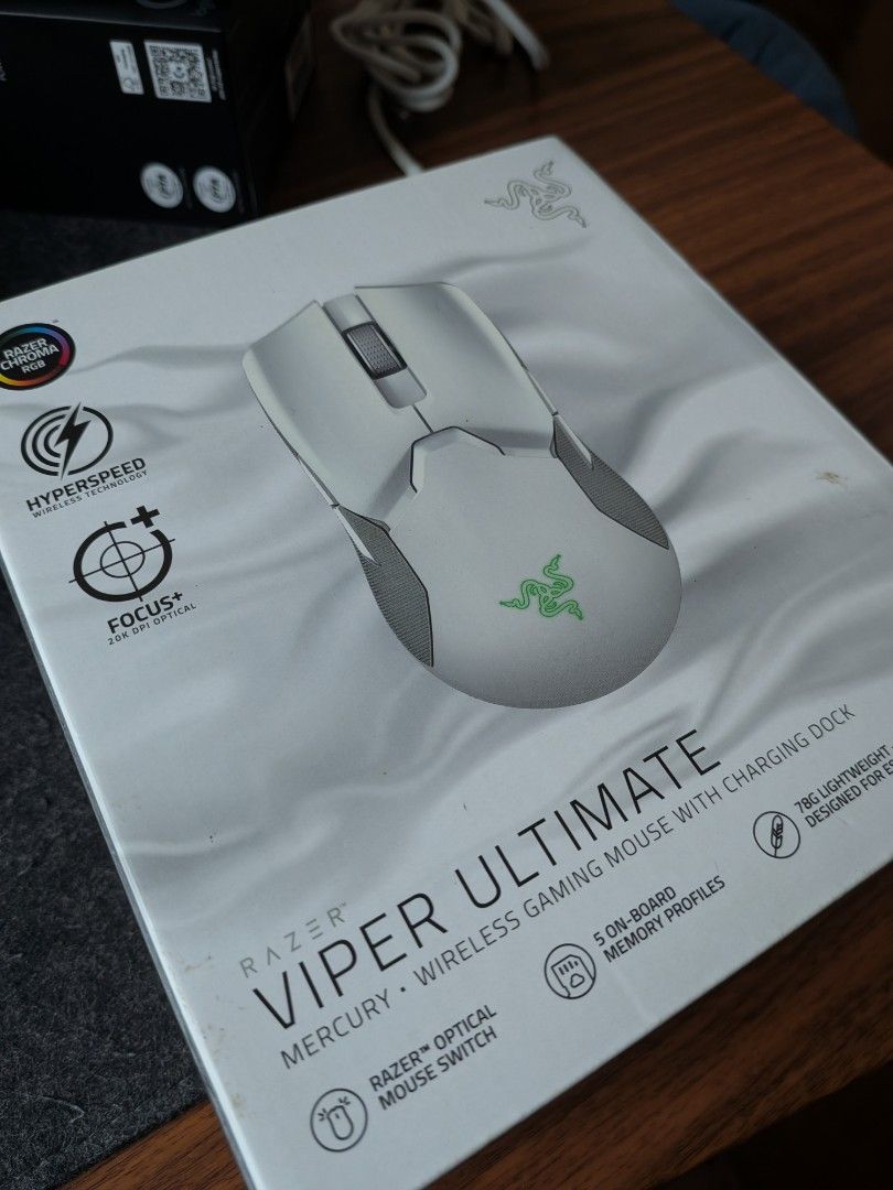 Razer Viper Ultimate Mercury Wireless Gaming Mouse447475807023288321
