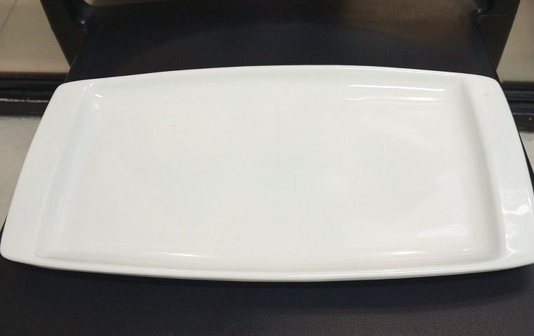 Rectangular Plate (Category: Dinnerware & Cutlery) located in Quezon City. Submitted by foxsquaredeals (Listing ID 1436529555, Image 1). Description: 24pcs available RFS: Used from previous business Own pick up/SF shouldered by buyer. MOP: Cash upon pick up, BDO, BPI or Chinabank .