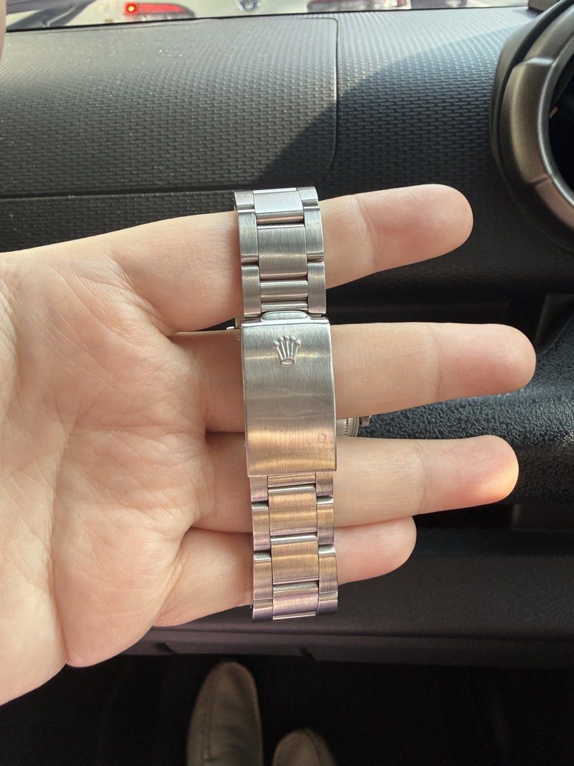 Rolex Datejust Stainless Steel Watch (Category: Luxury Watches) located in Quezon City. Submitted by lsreyes (Listing ID 1436489556, Image 3). Description: Rolex Datejust Condition: 8.5/10 Model: 1603 pie pan silver dial Year: 1975 Serial: 39xxxxx 1570 movement Non quickset date Period correct original strap Recently serviced Watch only, comes with 12 links, can fit up to 6.5 to 7inches wrist size 📍Location: Tandang Sora, Congressional Extension