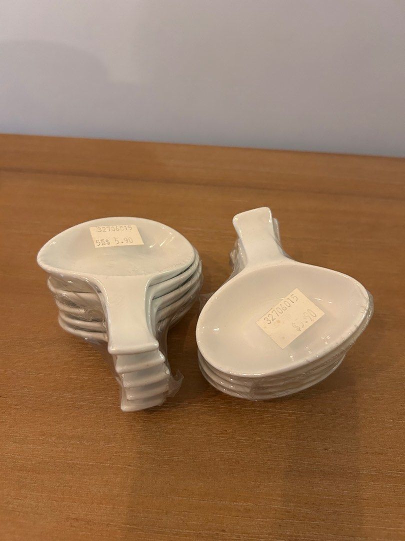 Sauce and chopsticks holder447637469822996480