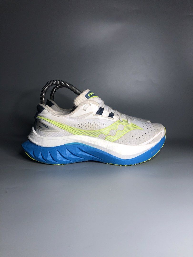 Saucony Endorphin Speed 4 (Category: Sneakers) located in Cavite. Submitted by kalye_footwear (Listing ID 1436634821, Image 1). Description: - Saucony Endorphin Speed 4 -Us 6/ Euro 37/ Cm 23 - White Blue - Stylish design - Durable material.