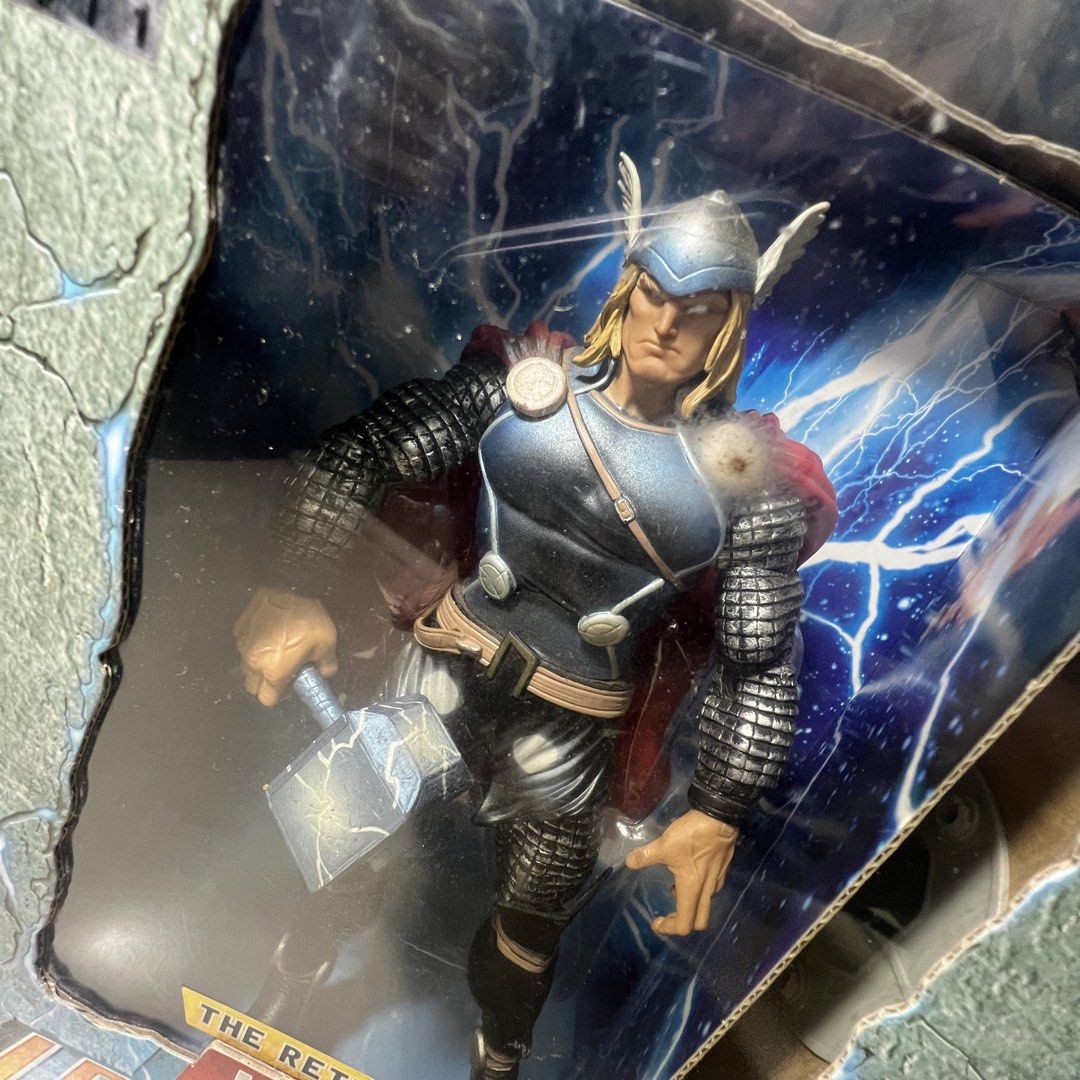 SDCC 2011 Return Of Marvel Legends Thor (BIB) (Category: Figurines & Statues) located in Mandaluyong City. Submitted by 8bitvictor (Listing ID 1436557312, Image 3). Description: San Diego Comic Con 2011 Exclusive Return Of Marvel Legends Thor. Item is Back in box, the figure is complete with accessory but is missing the free poster. Mjolnir box is still in good condition! Item is located in Mandaluyong Price is slightly negotiable but I can offer