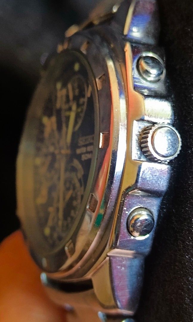 SEIKO CHRONOGRAPH BLUE DIAL (Category: Men's Watches) located in Manila. Submitted by arcads97 (Listing ID 1436482802, Image 3). Description: Selling My preloved Seiko Chronograph Blue Dial Movement: Japan quartz chronograph — keeps perfect time • Functions: Chronograph, tachymeter, date display • Case: 50M water resistant, approx. 42mm • Dial: Bold white Arabic numerals, 3 subdials, green lume • Condition: Good working condition, minor wear on b