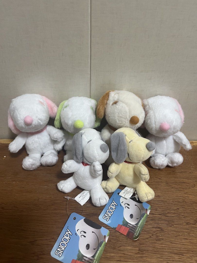 Snoopy Charms (Category: Character Goods) located in Las Pinas. Submitted by stuffhaven (Listing ID 1436527282, Image 1). Description: Location : Las Piñas Pick up or lalamove Jnt (by schedule) Snoopy Charms. 400 each..