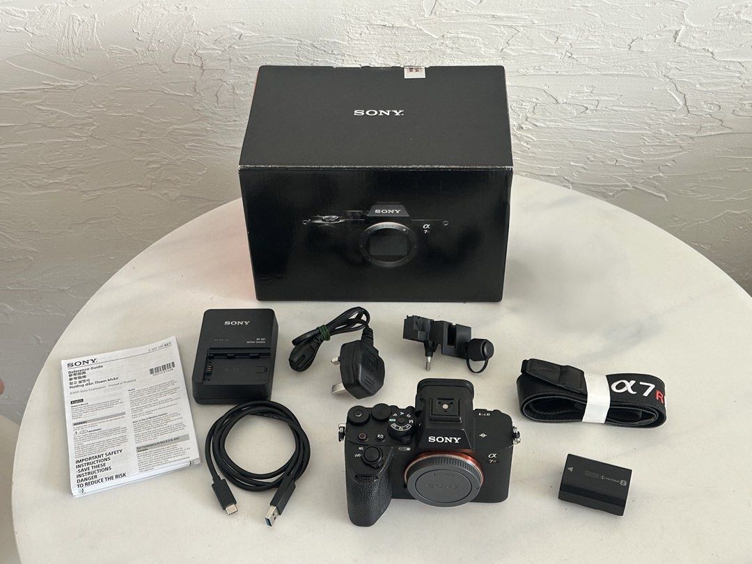 Sony A7R5 (Category: Cameras) located in Singapore. Submitted by eric_engkt (Listing ID 1436617543, Image 1). Description: Sell good condition A7R5 Package come with box and all accessories. Kindly refer to my attn photos Shutter count : 82K Body function all good. No scratch and use mark. I’m alway take my camera and keep dry box COD Sengkang. Other location can arrange .