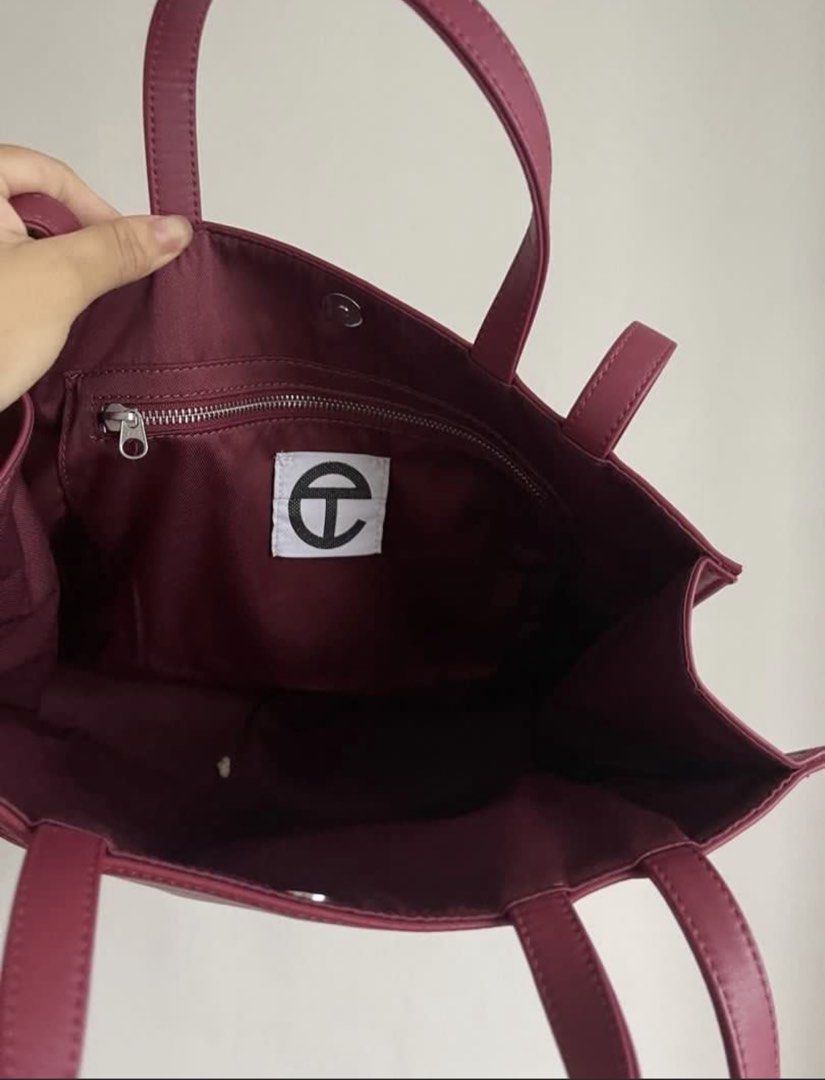 Telfar Shopping Bag - Burgundy (Category: Luxury Bags & Wallets) located in Manila. Submitted by trishag (Listing ID 1436580392, Image 3). Description: No dustbag Authentic, ordered from site Rfs: decluttering Greenheights sucat or manila.