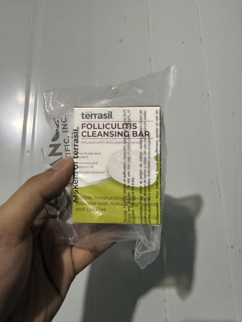 Terrasil Folliculitis Cleansing Bar (Category: Bath) located in Manila. Submitted by naztymac (Listing ID 1436573179, Image 1). Description: Brand new and sealed. Expiration date: September 02, 2027.