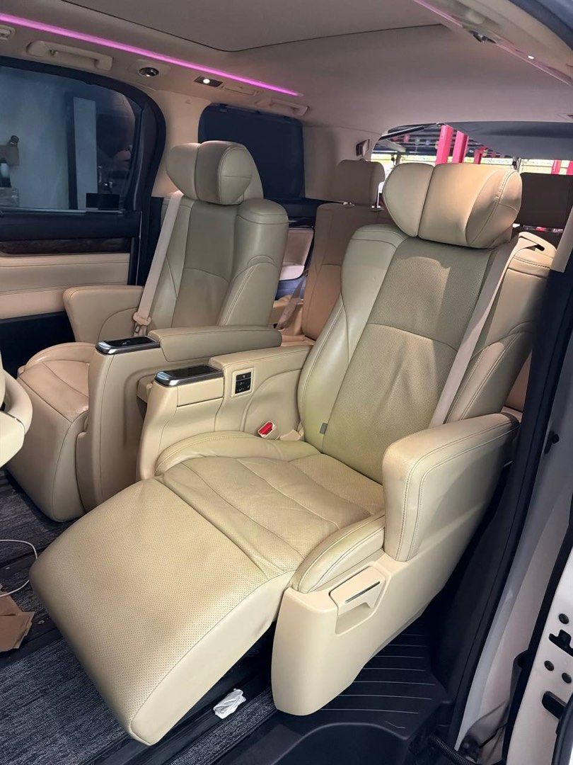 Toyota Alphard 3.5 G (A) (Category: Used Cars) located in Manila. Submitted by anne1335 (Listing ID 1436561041, Image 2). Description: toyota alphard 2019 model register in 2018 .