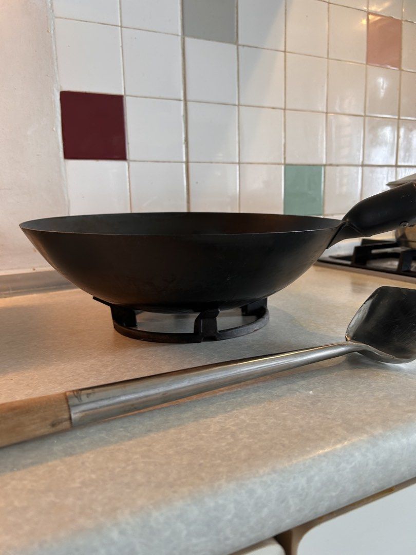 Traditional Wok with Ladle447393055208253443