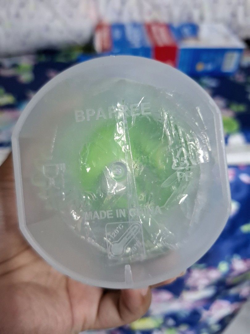 Truso Stomach Protein Shaker Bottle (Category: Water Bottles & Tumblers) located in Quezon City. Submitted by an.marie (Listing ID 1436619610, Image 3). Description: - Truso shaker bottle for easy mixing. - Green lid and clear body. - BPA-free - Convenient white flip-top cap. - Perfect for protein shakes and supplements. - Features "Herbal ingredients - Safe and effective" label..