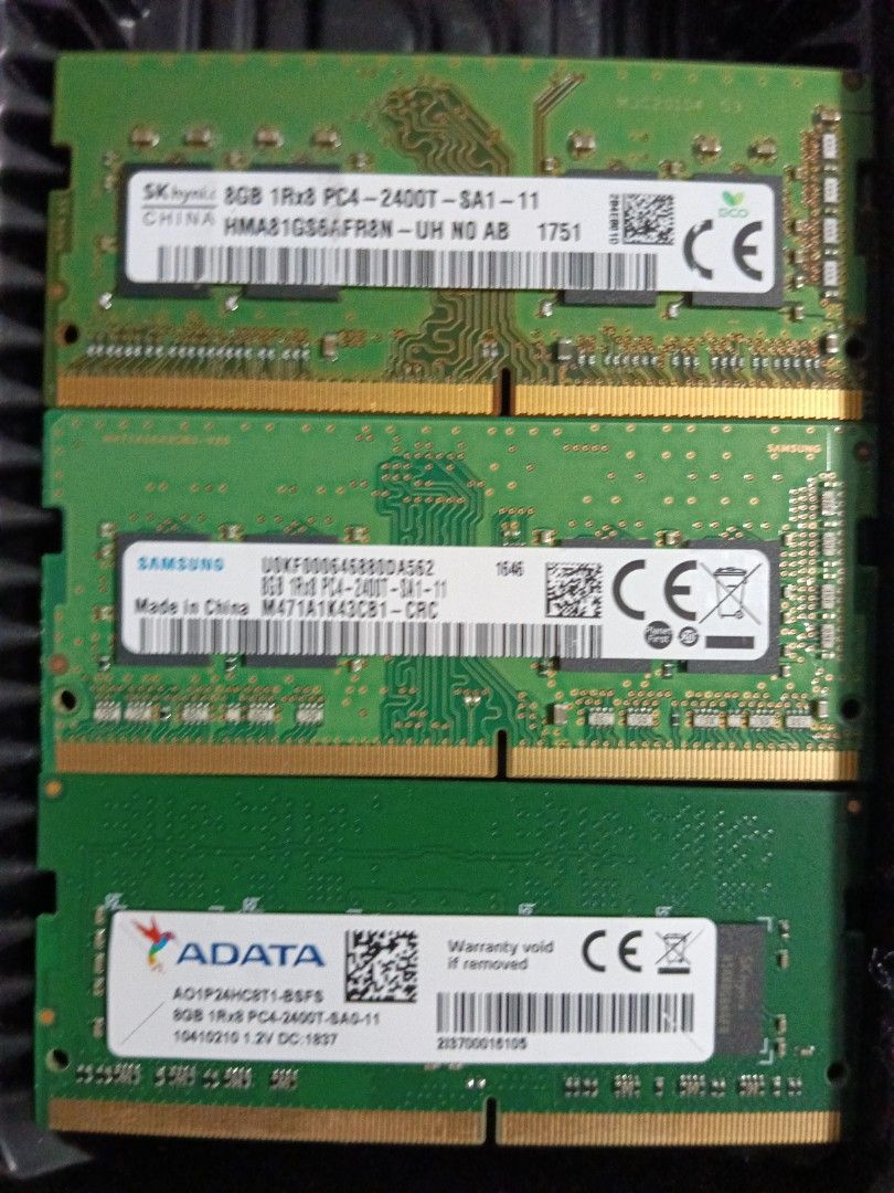 Various 8GB DDR4 RAM Modules447703635964078082