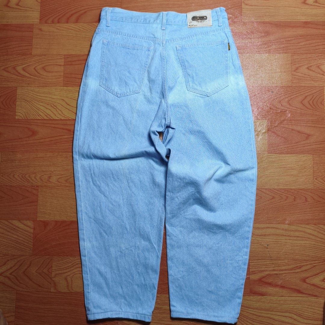VINTAGE EDWIN PANTS (Category: Activewear) located in Cavite. Submitted by erwheen (Listing ID 1436491158, Image 2). Description: VINTAGE EDWIN DIMES 32-34W 40L 13LEG 8HEM EXCELLENT CONDITION COLOR RATE 9/10 ISSUE FADE PATCH ONLY 750 PLUS SHIPING MOP GCASH COURIER J&T / LALAMOVE NO COD/COP LOCATION CAVITE CITY.