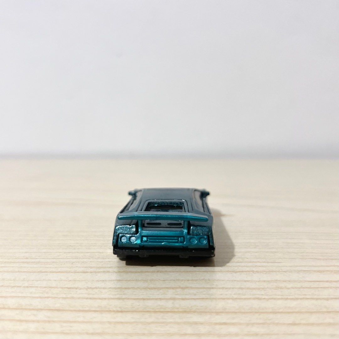 Vintage Hotwheels Lamborghini Diablo - Php 350 NOTE: w/ paint chip (Category: Vehicle & Diecast Models) located in Davao. Submitted by pandorastoybox (Listing ID 1436505861, Image 3). Description: Vintage Hotwheels Lamborghini Diablo - Php 350 NOTE: w/ paint chip.