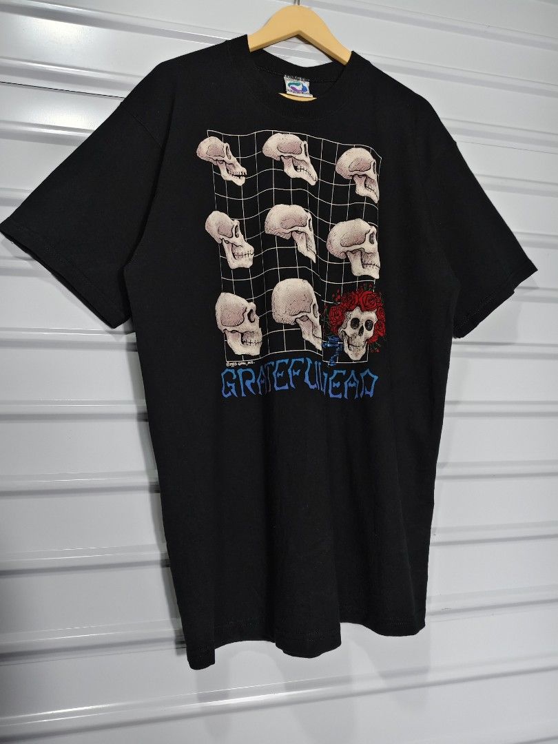 Vintage Liquid blue 90's Gratefull dead (Category: Tshirts & Polo Shirts ) located in Davao. Submitted by lucas06082030 (Listing ID 1436494289, Image 2). Description: Vintage Liquid blue 90's Gratefull dead (Rare) Size: Large Dimension: Length 31 x Width 22.5 Excellent condition to new condition💯 No issue❌.