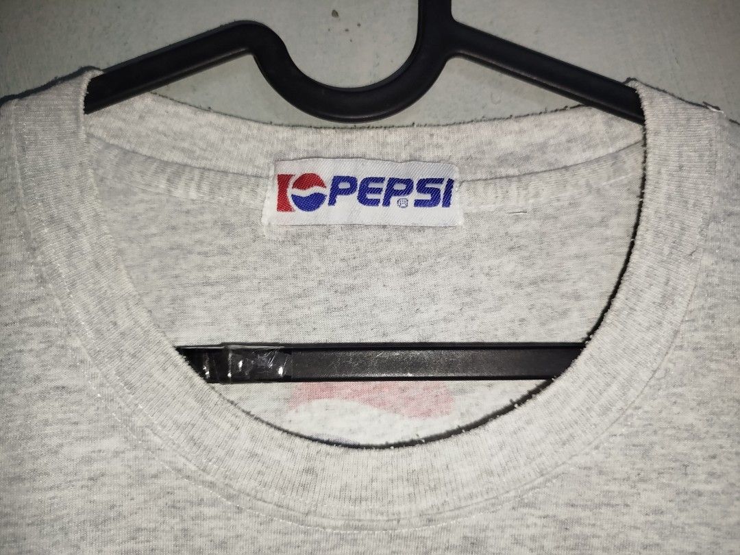 Vintage Pepsi Shirt (Category: Tshirts & Polo Shirts ) located in San Juan City. Submitted by reddvelasquez4298 (Listing ID 1436499126, Image 3). Description: Vintage Pepsi Shirt Size XL 23 Width 29 Length Good Condition Issues may mga yellow/rust stains, at himolmul. 750 pesos PM.