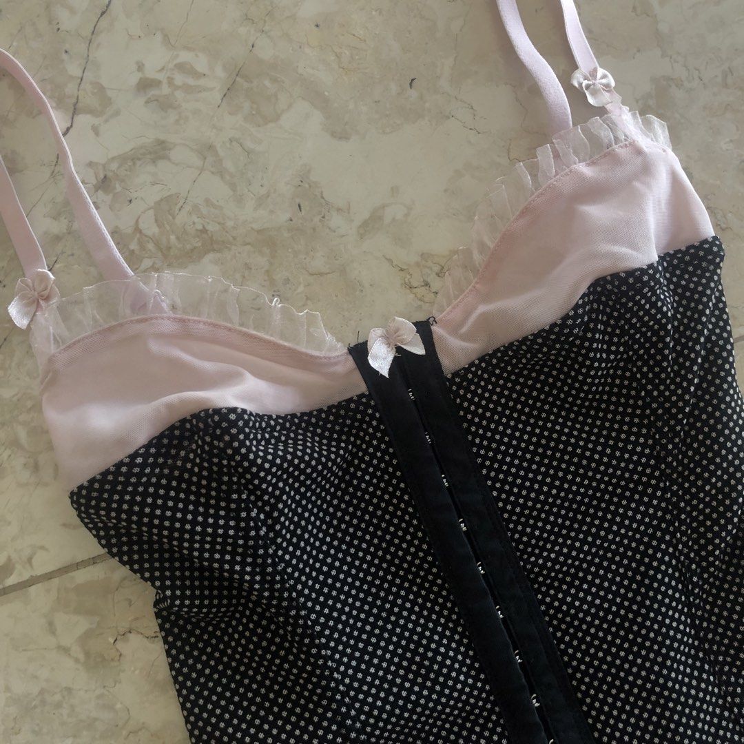 Vintage Pink Polka Dot Corset Top (Category: Others Tops) located in Makati City. Submitted by zprlvd (Listing ID 1436561686, Image 2). Description: fits s-m ᡣ𐭩 fitted vintage polkadot corset with pink bows never worn.