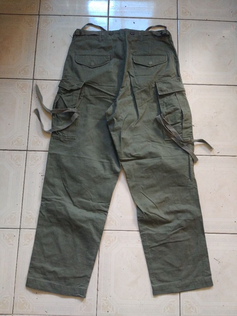 Workware OD Cargo Pant 31 actual (Category: Trousers) located in Pasay City. Submitted by denimdude.ph (Listing ID 1436523602, Image 2). Description: stain, 2nd to last pic replaced button, last pic.
