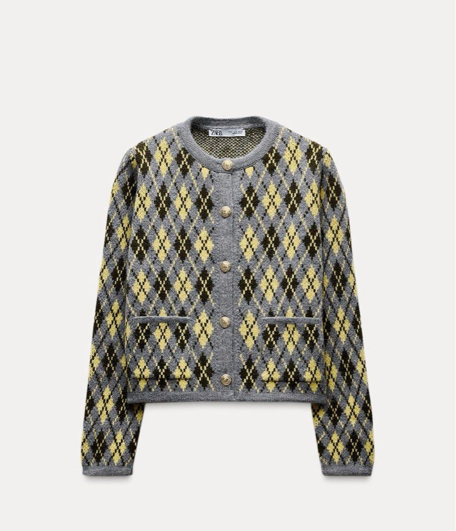 Zara Argyle Knit Cardigan (Category: Coats, Jackets and Outerwear) located in Angeles City. Submitted by closetsource (Listing ID 1436586394, Image 1). Description: Worn once for a trip No flaws Thick quality! Actual photos via dm Mop: gcash only Shipping: j&t.
