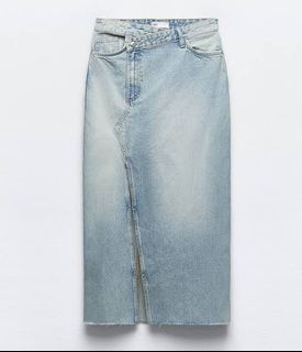 (Category: ) located in . Submitted by vee.closet. (Listing ID 1436502612, Image 1). Description: .