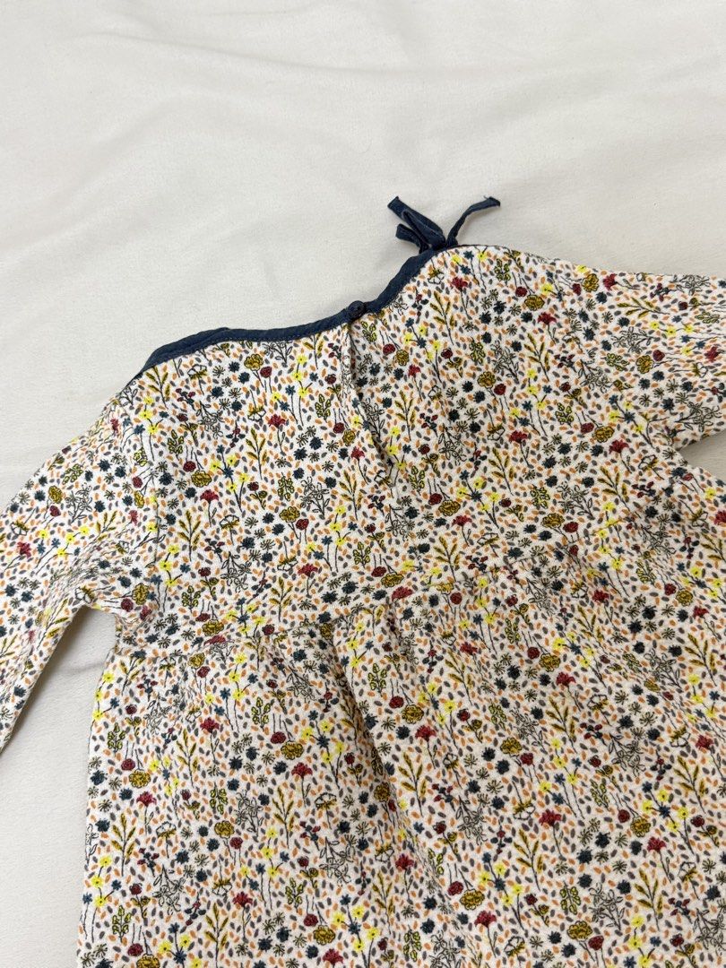 ZARA BABY Dress (Category: Babies & Kids Fashion) located in Makati City. Submitted by koomigal (Listing ID 1436590743, Image 3). Description: Size: 6-9m Super nice 🤍 can be used as a dress or top!!.