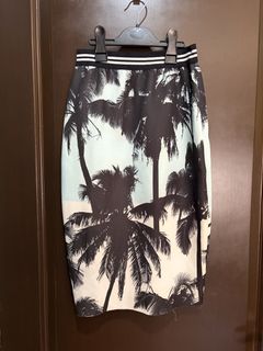 (Category: ) located in . Submitted by urbanwear (Listing ID 1436590495, Image 1). Description: .